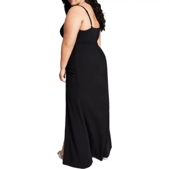 Emerald Sundae Trendy Plus Size Side Shirred Ruched Black Spaghetti Strap Gown - Picture 6 of 12